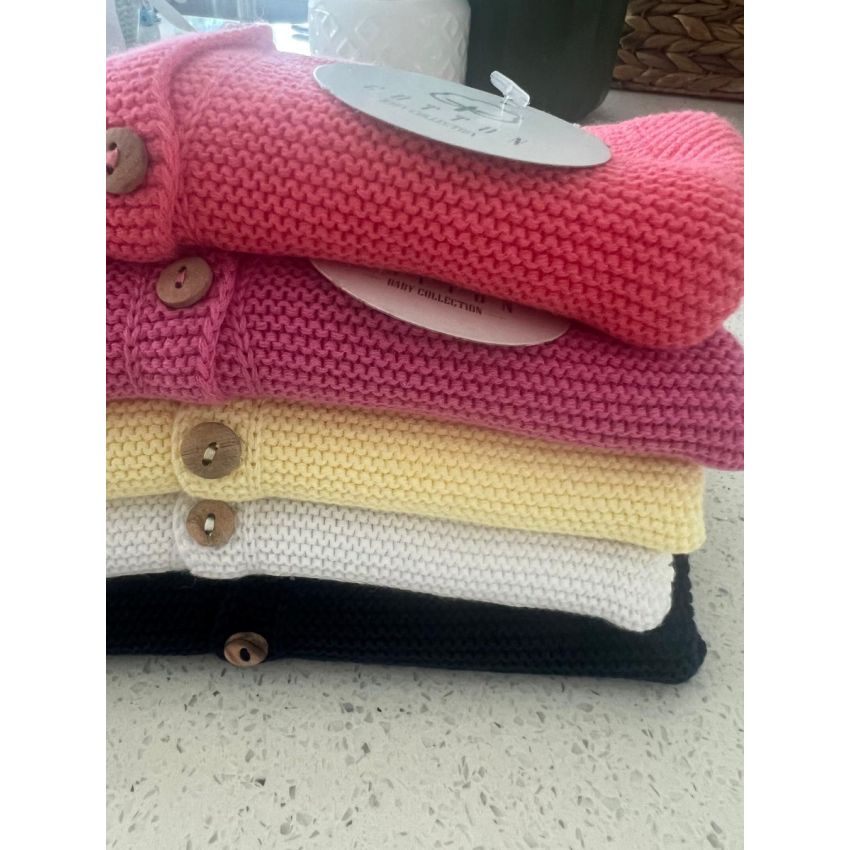 Casaco Bebé RN – Conforto e Doçura para os Primeiros Dias